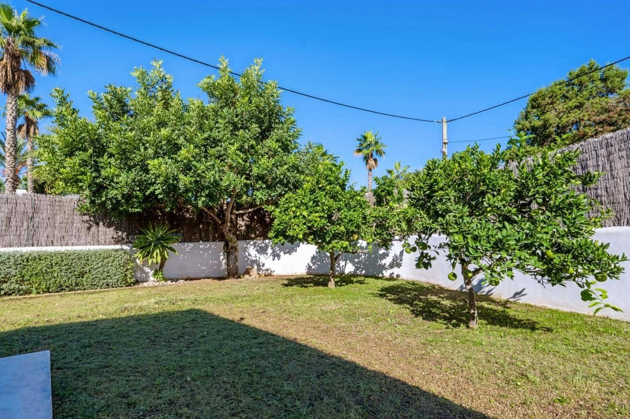 4 quarto Moradia para venda em Cala Llenya com garagem - 1 595 000 € (Ref: 10180665)