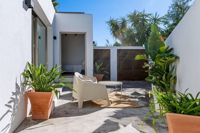 4 Zimmer Villa zu verkaufen in Cala Llenya, Santa Eulalia / Santa Eularia mit Garage - 1.595.000 € (Ref: 10180665)