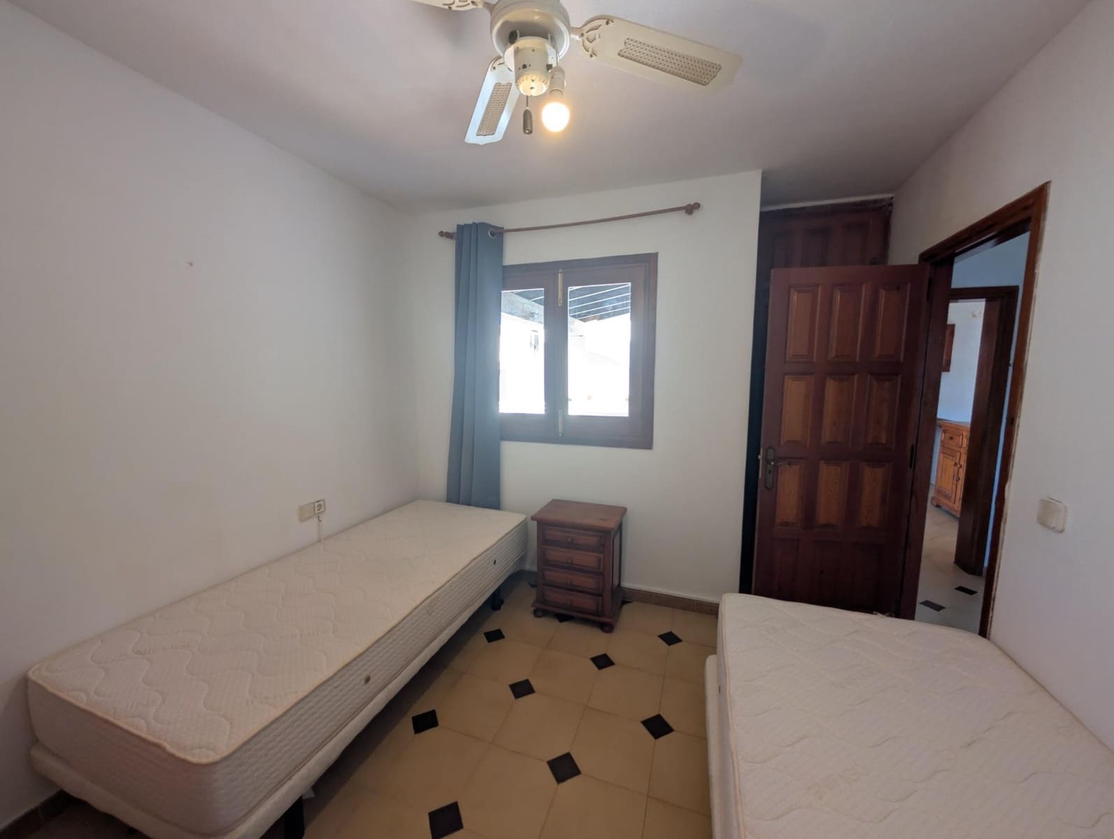 3 slaapkamer Penthouse te huur in Santa Eulalia / Santa Eularia - € 1.800 (Ref: 10184994)