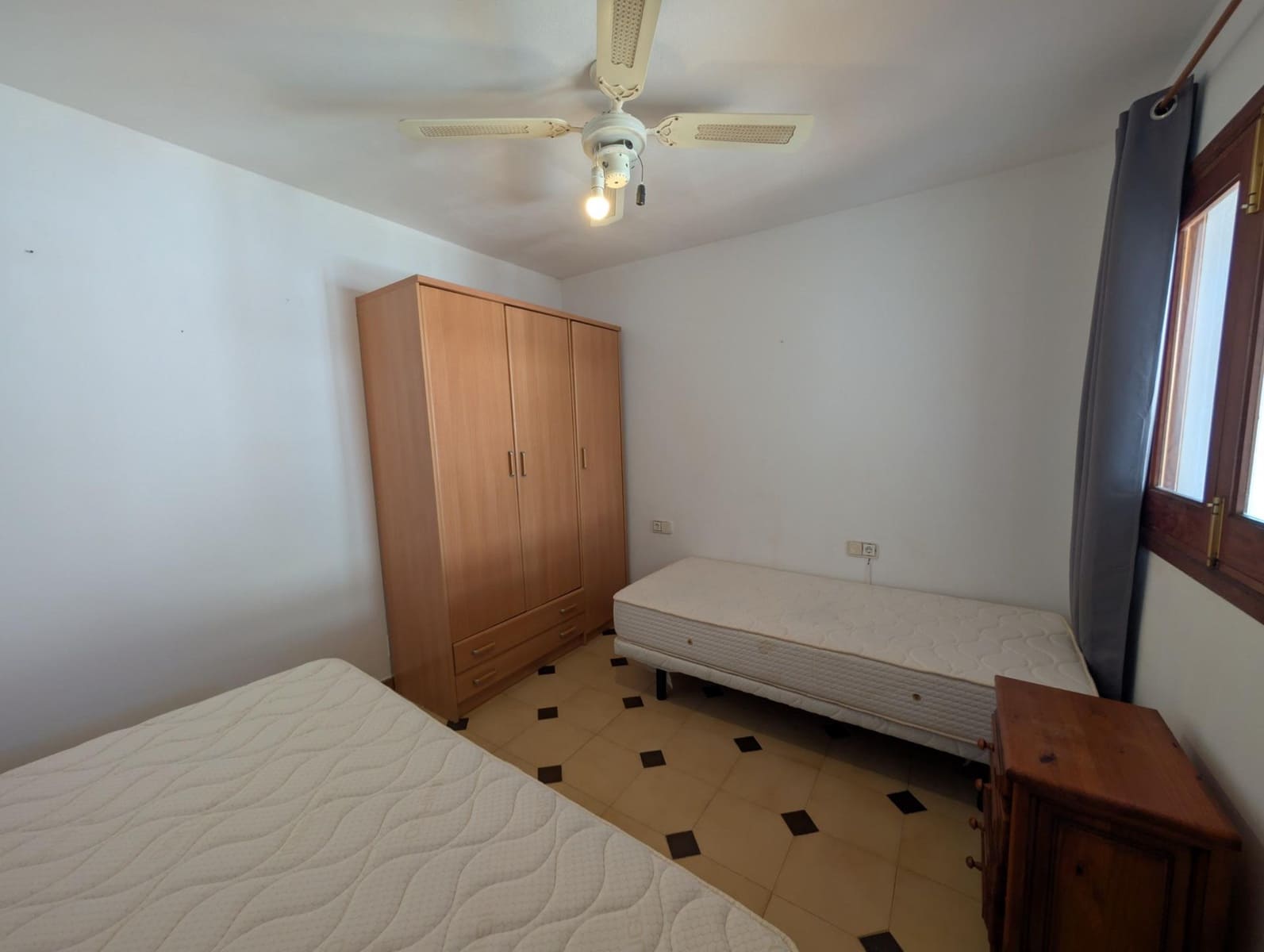 3 slaapkamer Penthouse te huur in Santa Eulalia / Santa Eularia - € 1.800 (Ref: 10184994)