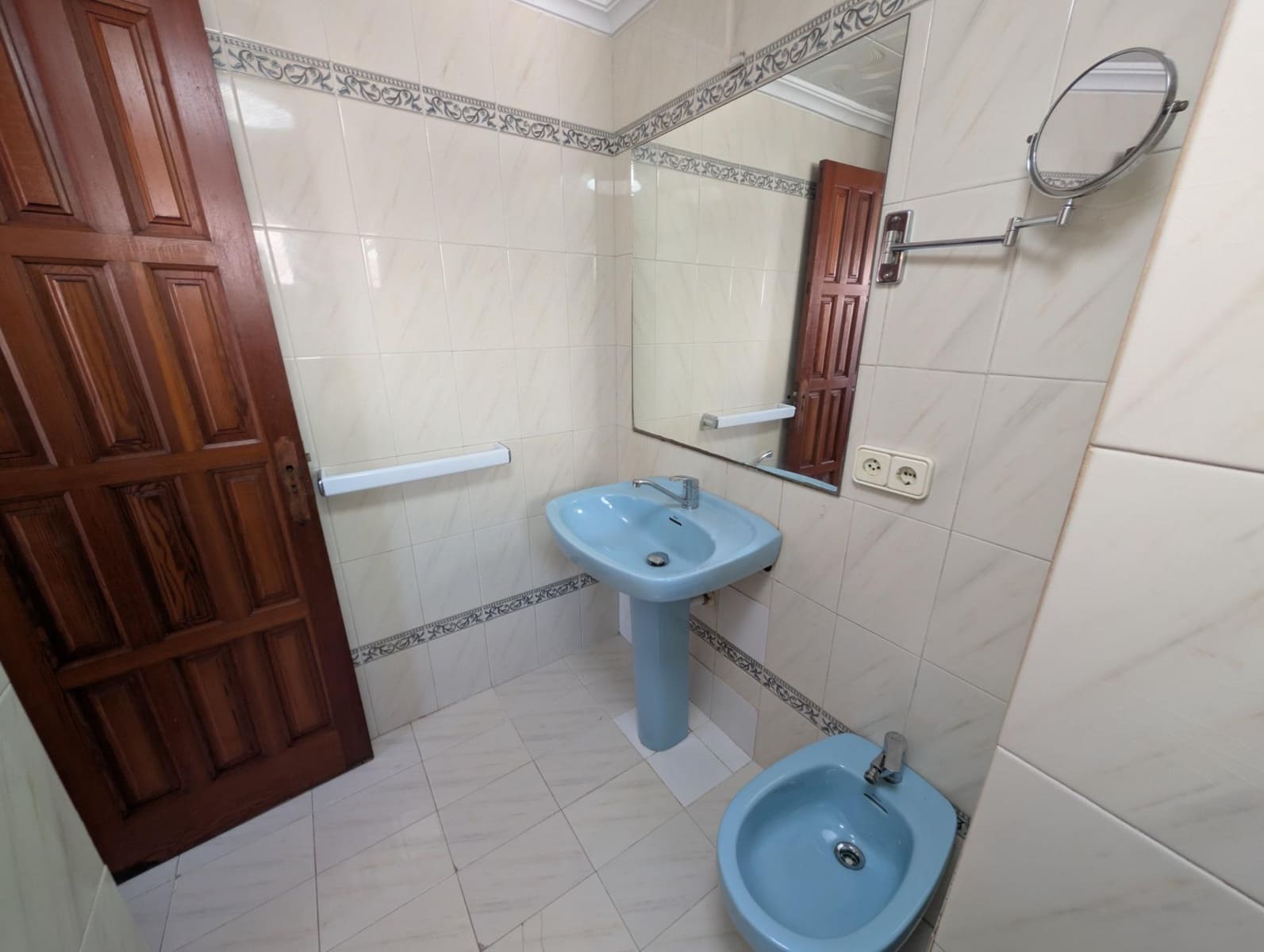 3 slaapkamer Penthouse te huur in Santa Eulalia / Santa Eularia - € 1.800 (Ref: 10184994)