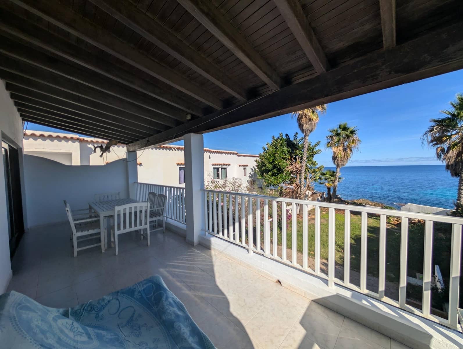 3 slaapkamer Penthouse te huur in Santa Eulalia / Santa Eularia - € 1.800 (Ref: 10184994)