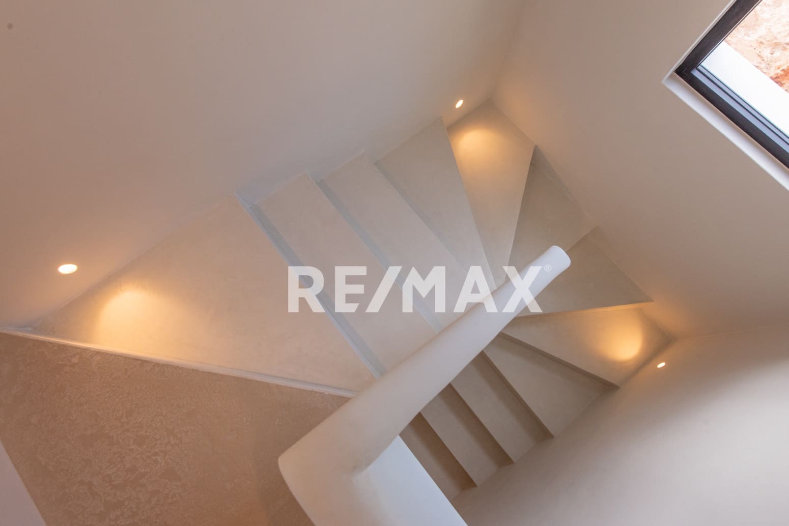 4 bedroom Villa for sale in Santa Eulalia / Santa Eularia - € 2,495,000 (Ref: 9170446)