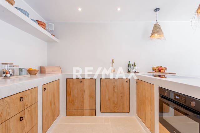 Chalet de 4 habitaciones en Santa Eulalia / Santa Eularia en venta - 2.495.000 € (Ref: 9170446)