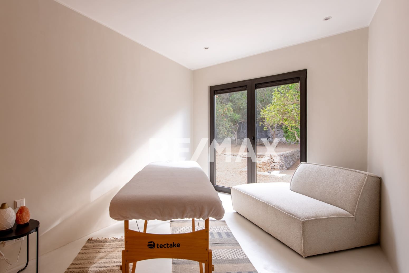 4 bedroom Villa for sale in Santa Eulalia / Santa Eularia - € 2,495,000 (Ref: 9170446)