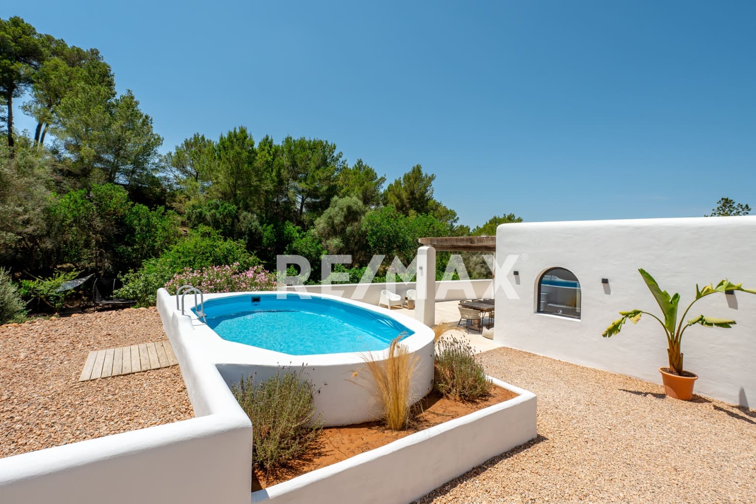 4 bedroom Villa for sale in Santa Eulalia / Santa Eularia - € 2,495,000 (Ref: 9170446)
