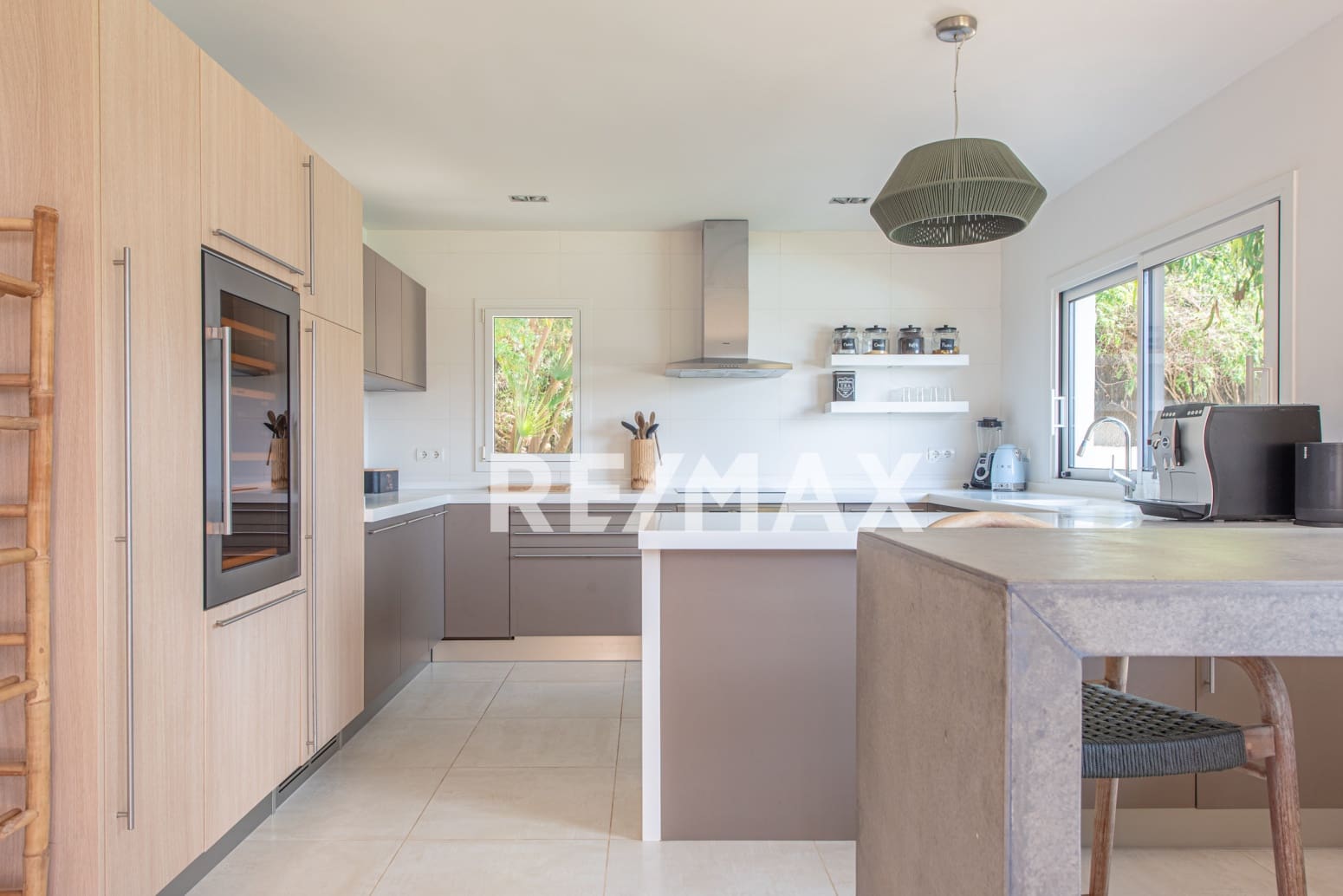 5 soveværelse Villa til salg i Can Furnet med swimmingpool garage - € 3.650.000 (Ref: 9170448)