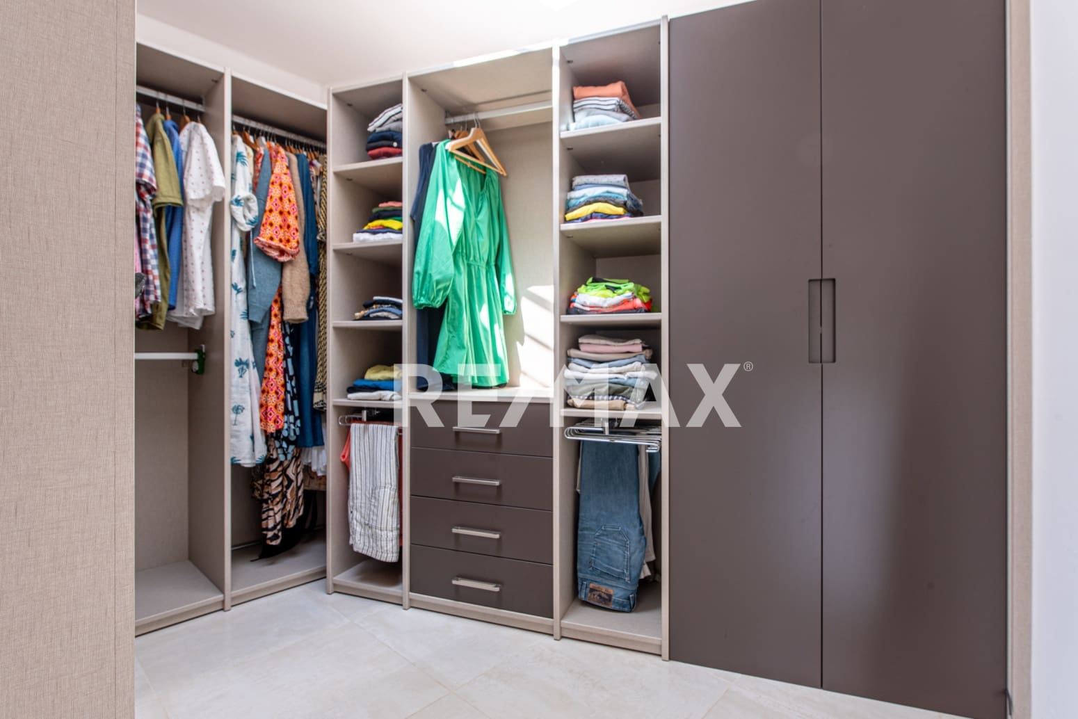 5 soveværelse Villa til salg i Can Furnet med swimmingpool garage - € 3.650.000 (Ref: 9170448)