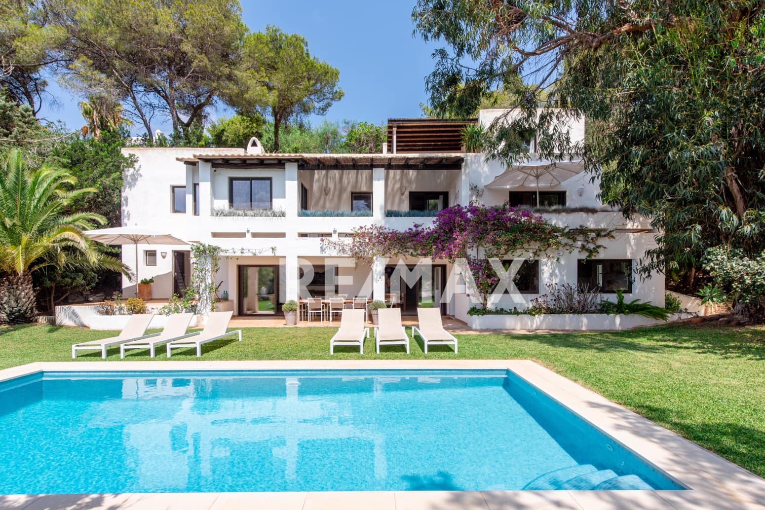 5 soveværelse Villa til salg i Can Furnet med swimmingpool garage - € 3.650.000 (Ref: 9170448)