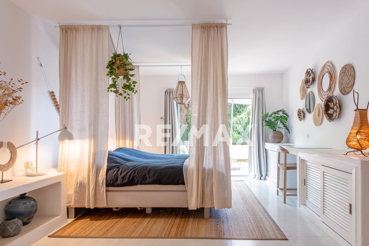 5 soveværelse Villa til salg i Can Furnet med swimmingpool garage - € 3.650.000 (Ref: 9170448)