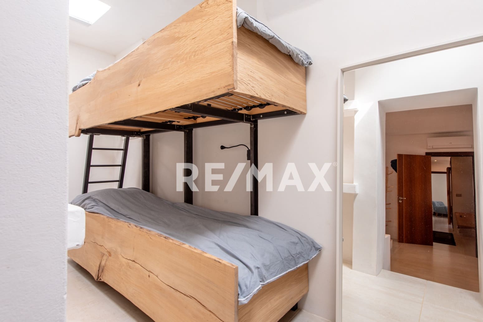 5 soveværelse Villa til salg i Can Furnet med swimmingpool garage - € 3.650.000 (Ref: 9170448)