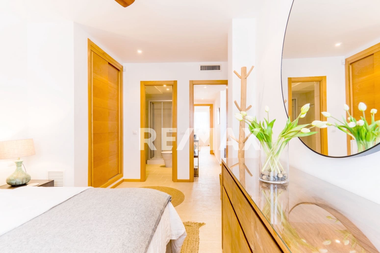 2 bedroom Flat for sale in Santa Eulalia / Santa Eularia with pool garage - € 795,000 (Ref: 9170449)