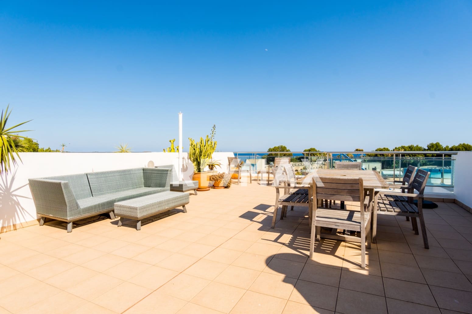 2 bedroom Flat for sale in Santa Eulalia / Santa Eularia with pool garage - € 795,000 (Ref: 9170449)