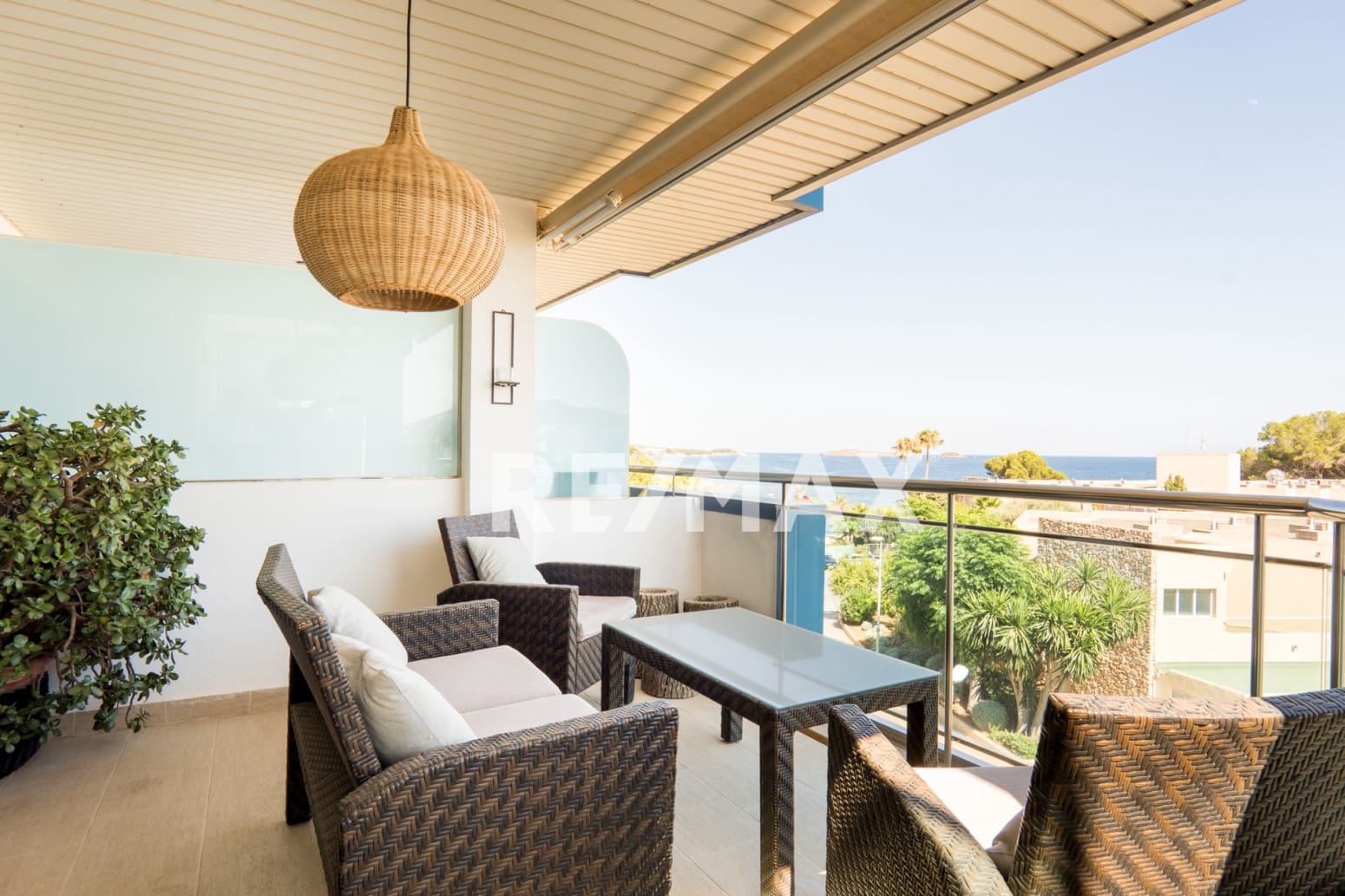 2 bedroom Flat for sale in Santa Eulalia / Santa Eularia with pool garage - € 795,000 (Ref: 9170449)