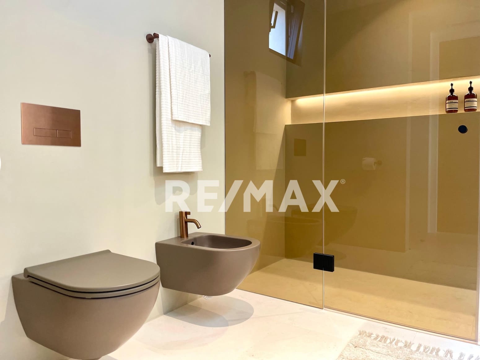 3 soveværelse Villa til salg i Sant Rafael de Sa Creu med swimmingpool - € 3.295.000 (Ref: 9170452)