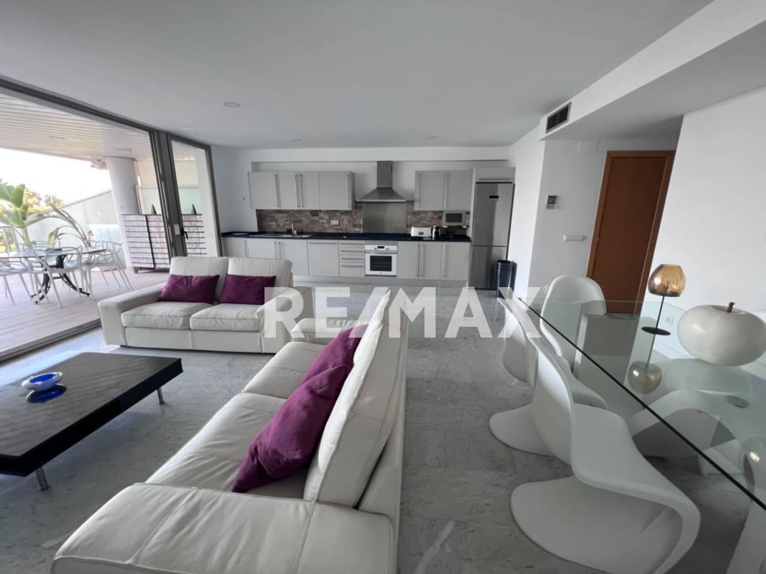 2 soveværelse Lejlighed til salg i Ibiza by med swimmingpool garage - € 1.500.000 (Ref: 9170459)