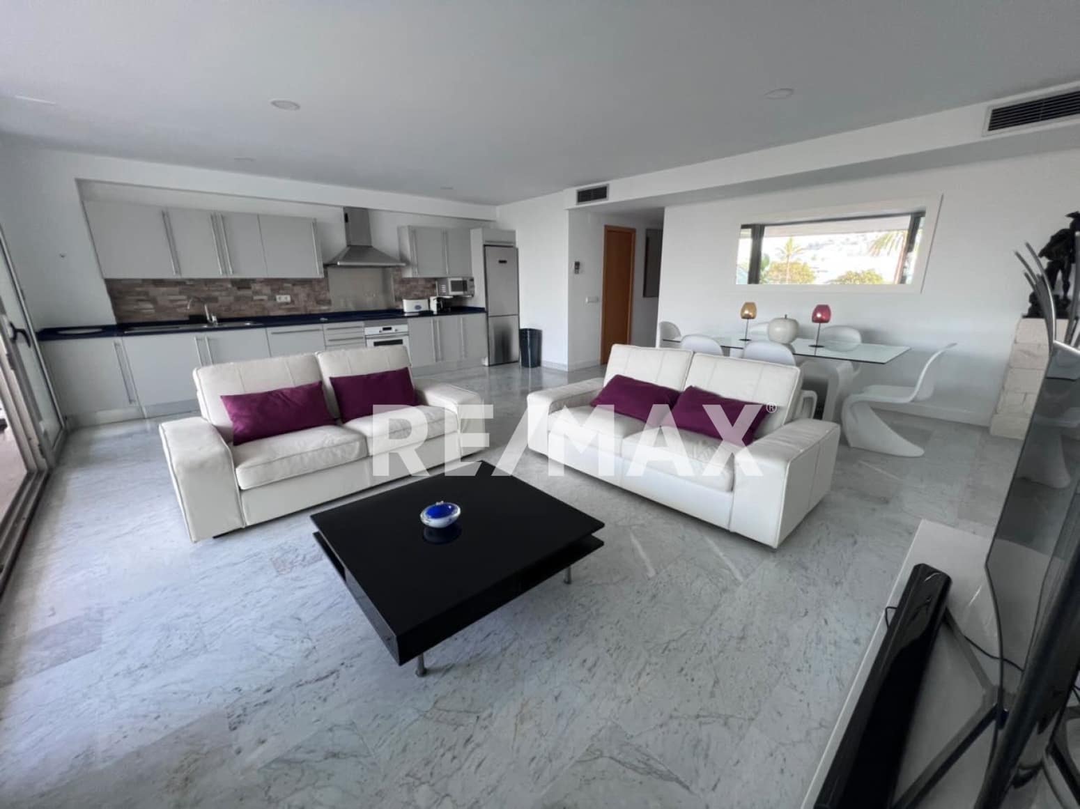 2 soveværelse Lejlighed til salg i Ibiza by med swimmingpool garage - € 1.500.000 (Ref: 9170459)