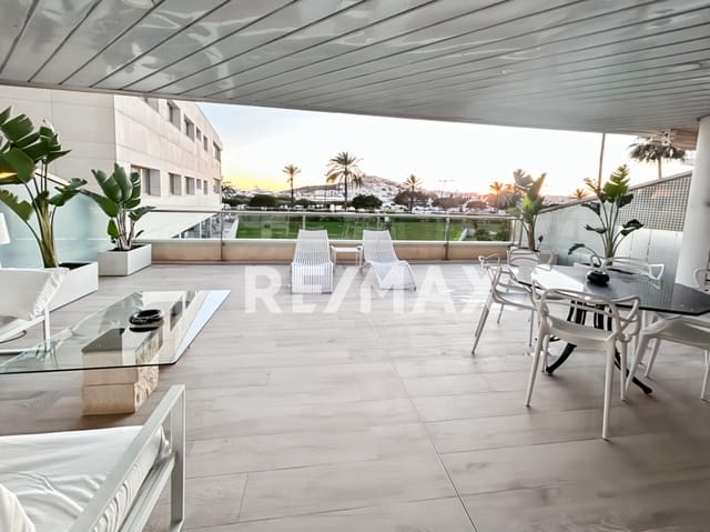 Piso de 2 habitaciones en Ibiza / Eivissa ciudad en venta con piscina garaje - 1.500.000 € (Ref: 9170459)