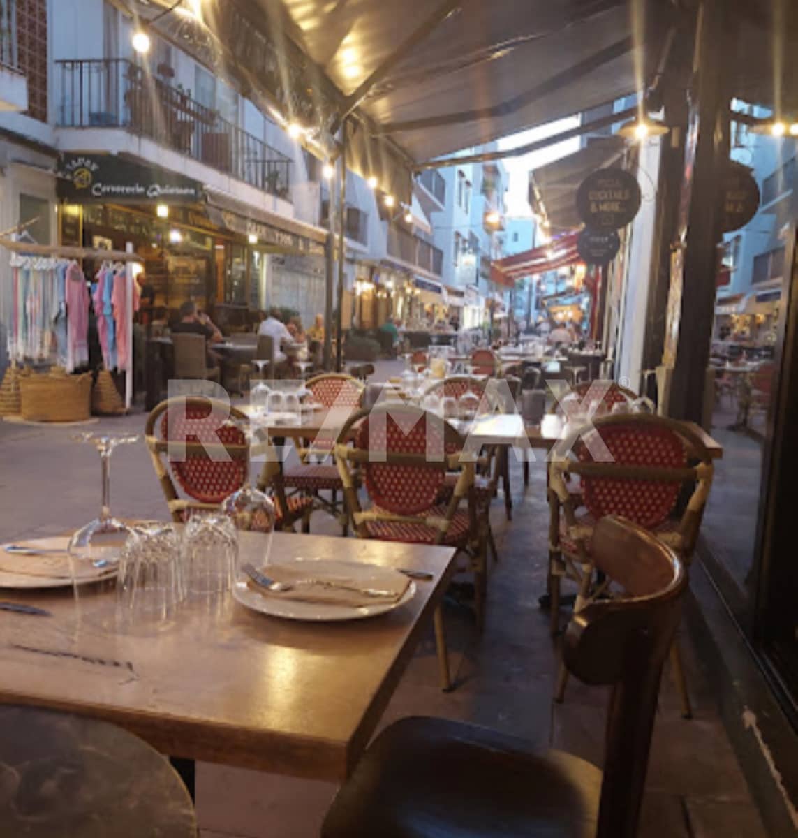 Komercyjne do wynajęcia w Santa Eulalia / Santa Eularia - 2 500 € (Ref: 9170462)