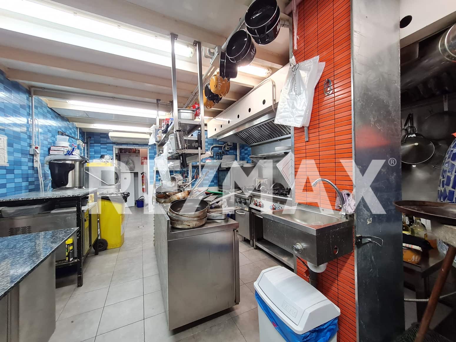 Komercyjne do wynajęcia w Santa Eulalia / Santa Eularia - 2 500 € (Ref: 9170462)