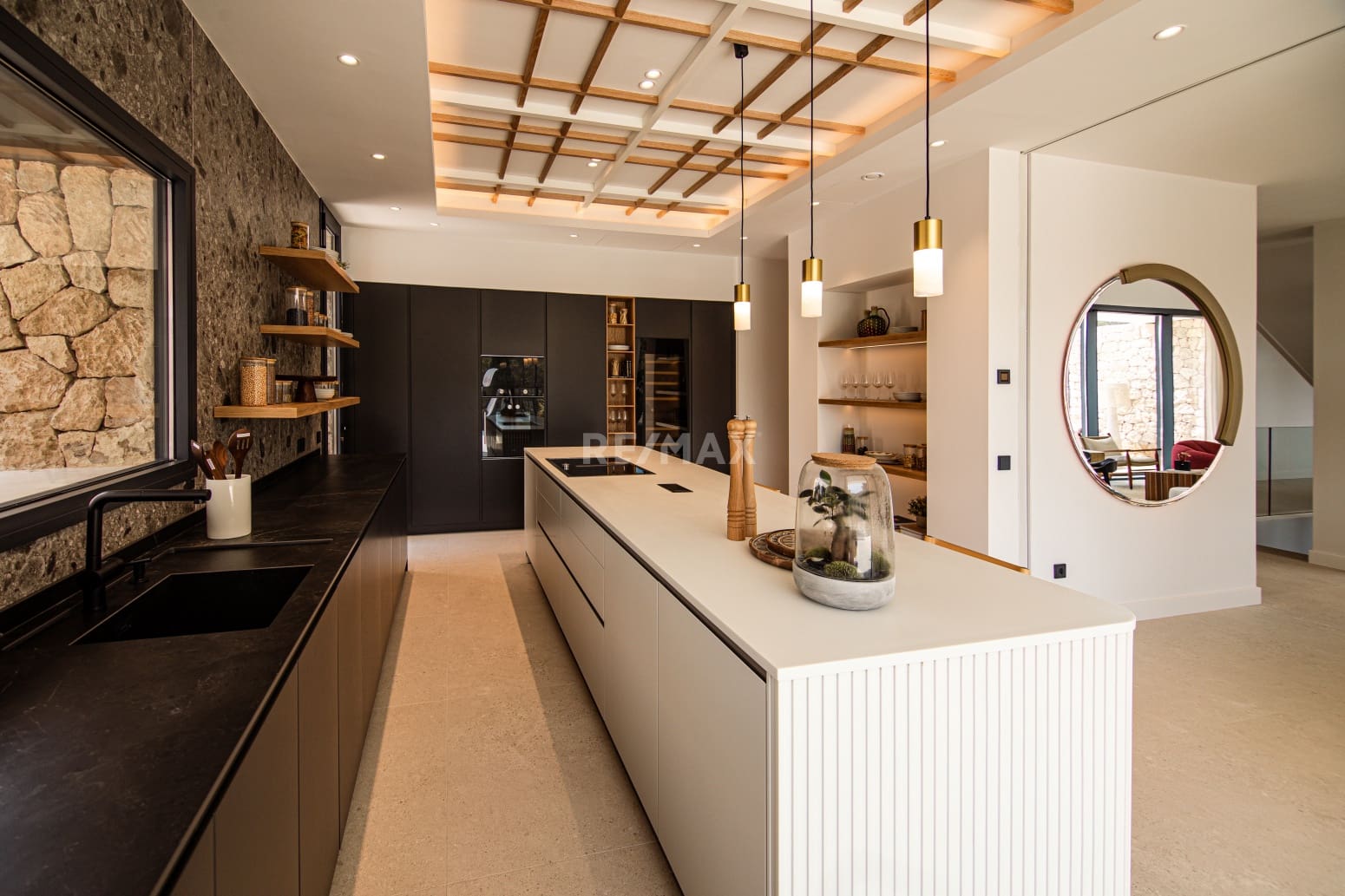 4 sypialnia Willa na sprzedaż w Roca Llisa z basenem garażem - 4 600 000 € (Ref: 9170464)