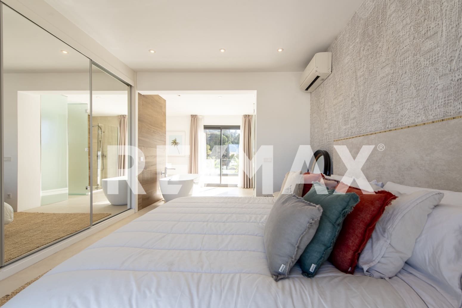 8 slaapkamer Villa te koop in San Jose / Sant Josep de Sa Talaia met zwembad - € 2.698.000 (Ref: 9170465)