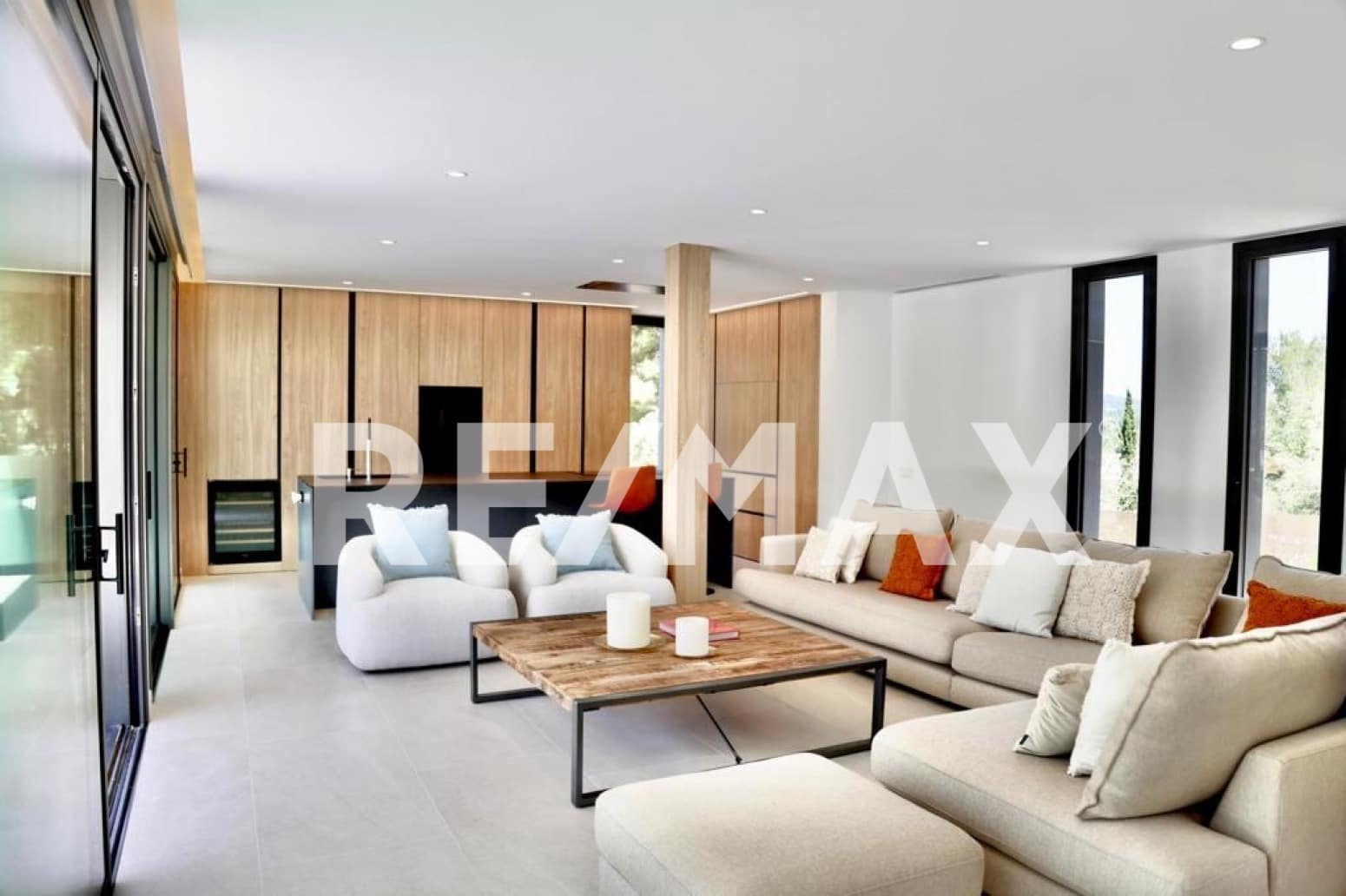 5 soverom Villa til salgs i Roca Llisa med svømmebasseng garasje - € 3 500 000 (Ref: 9170466)