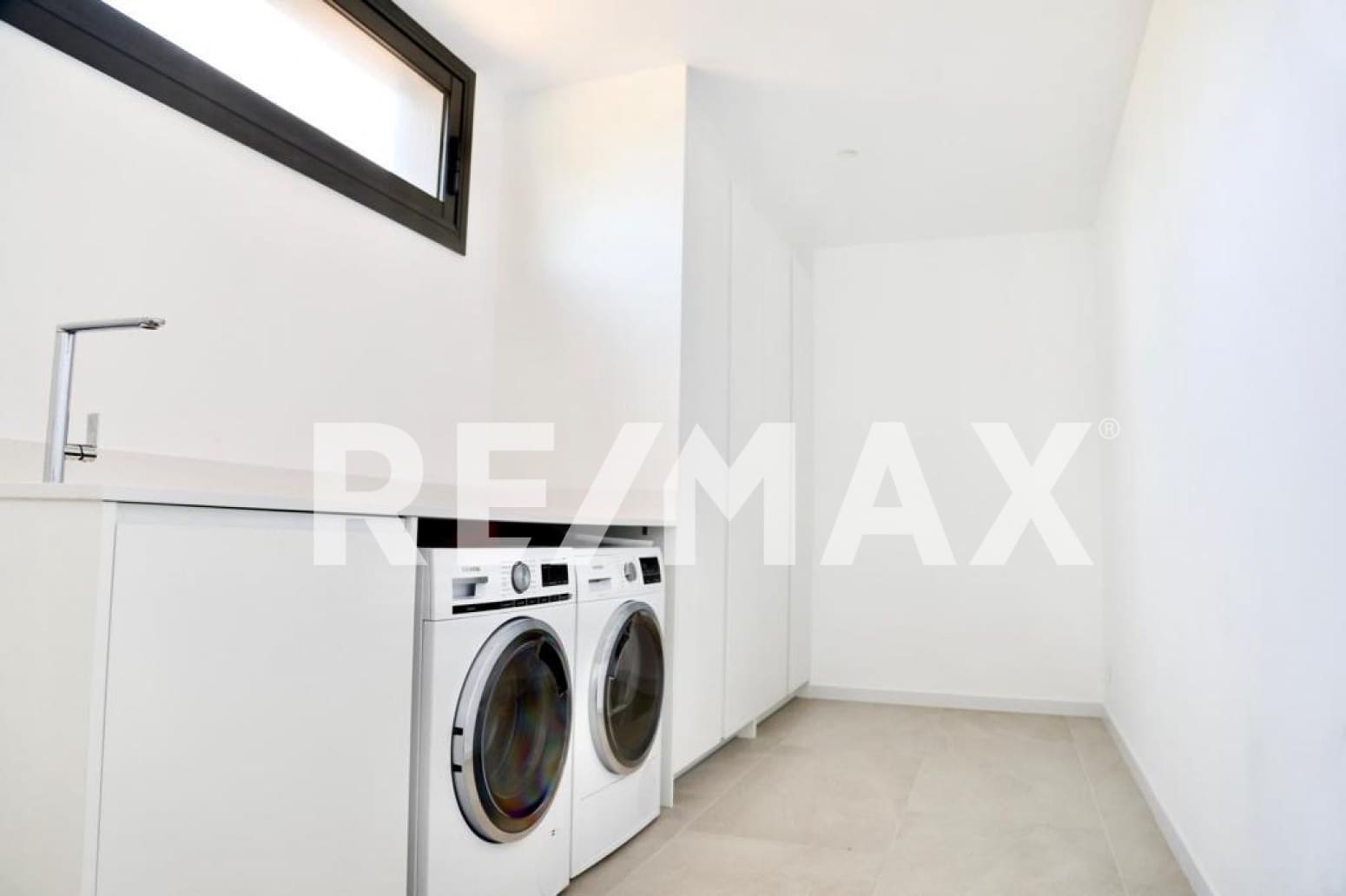 5 soverom Villa til salgs i Roca Llisa med svømmebasseng garasje - € 3 500 000 (Ref: 9170466)