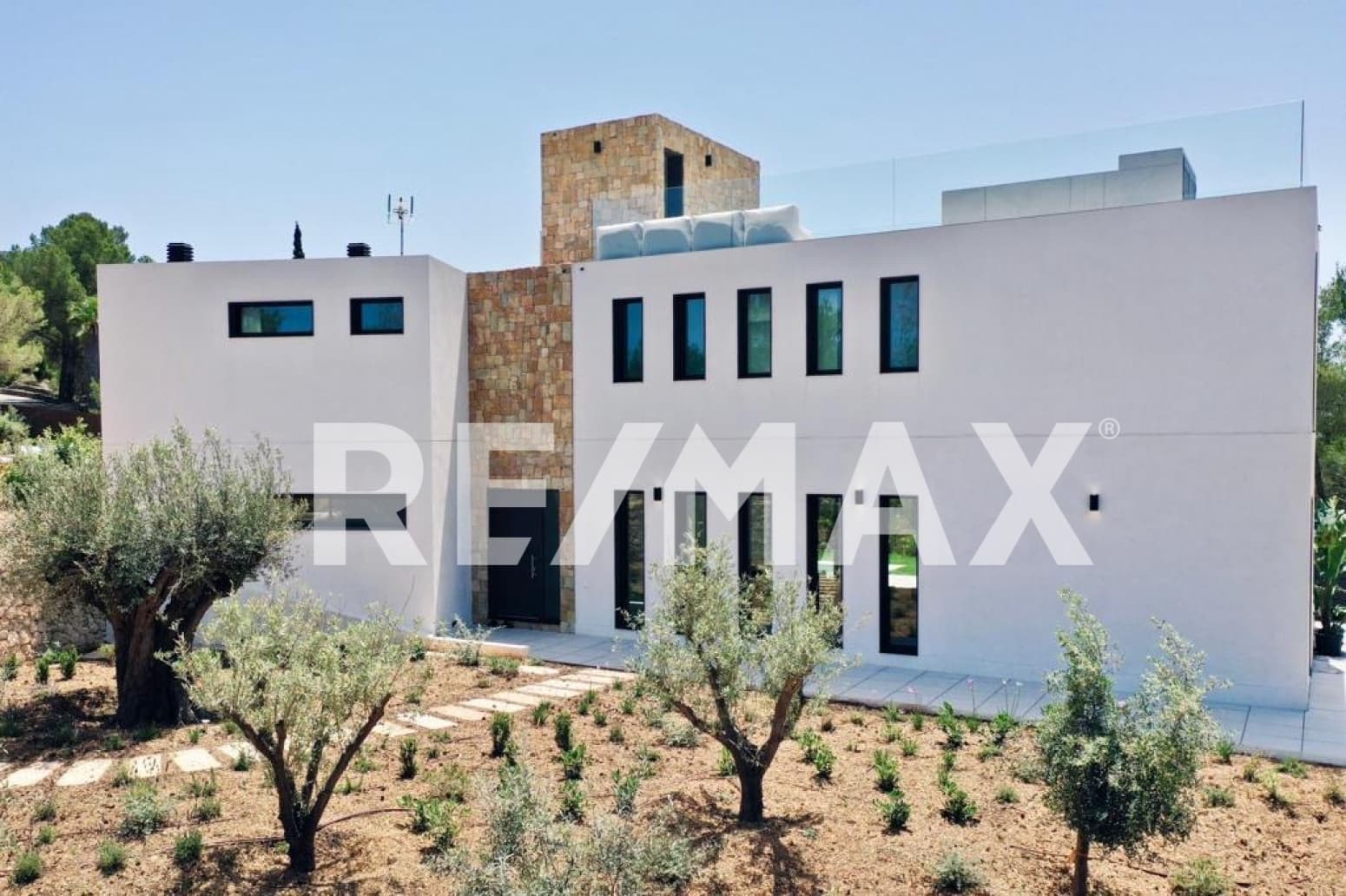 5 soverom Villa til salgs i Roca Llisa med svømmebasseng garasje - € 3 500 000 (Ref: 9170466)