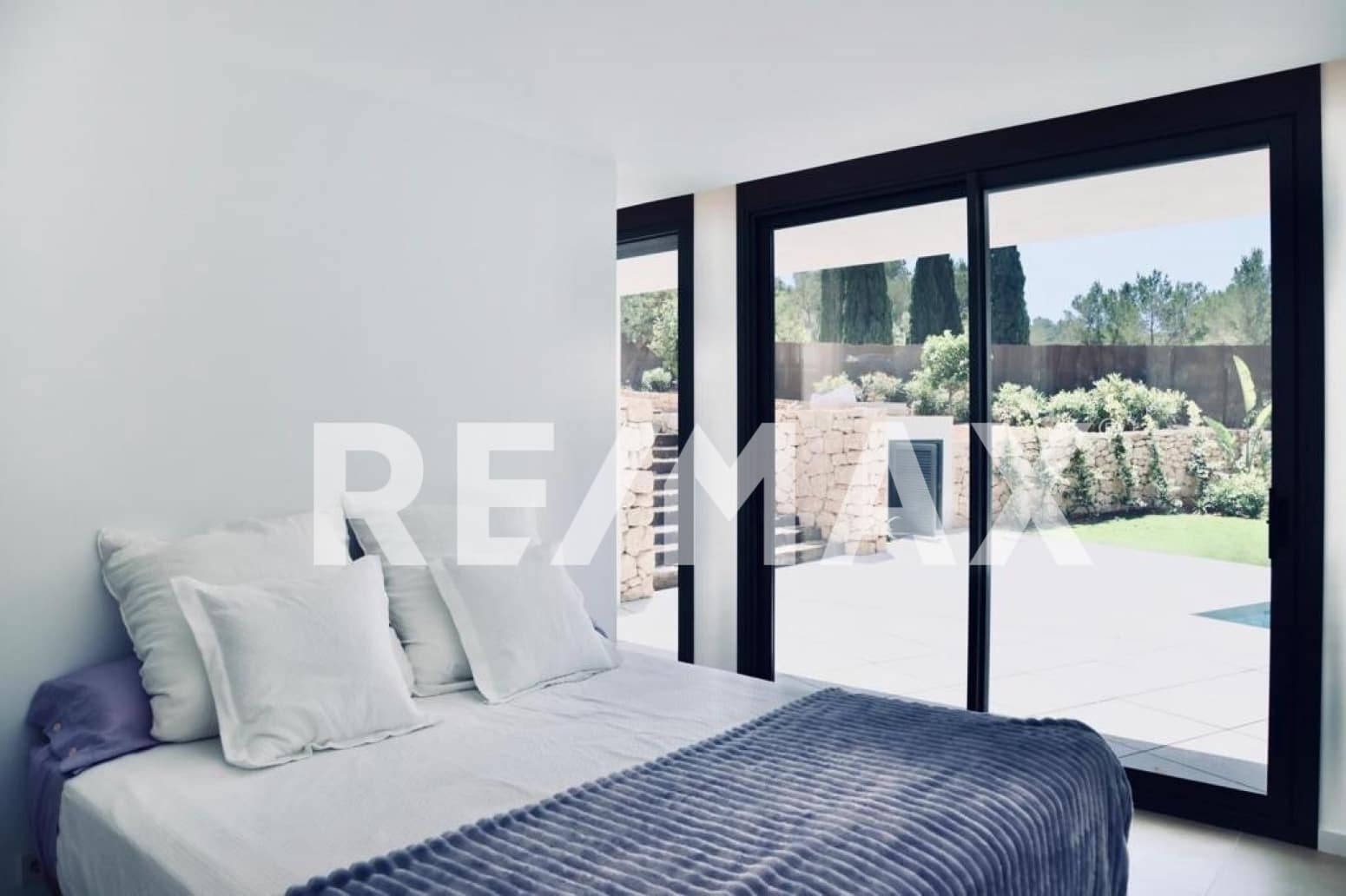 5 soverom Villa til salgs i Roca Llisa med svømmebasseng garasje - € 3 500 000 (Ref: 9170466)