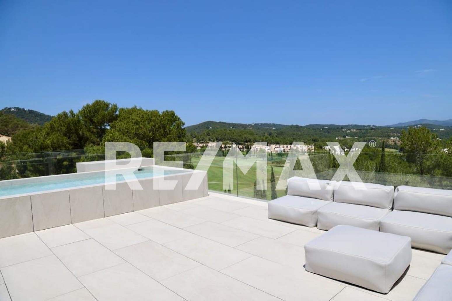 5 soverom Villa til salgs i Roca Llisa med svømmebasseng garasje - € 3 500 000 (Ref: 9170466)