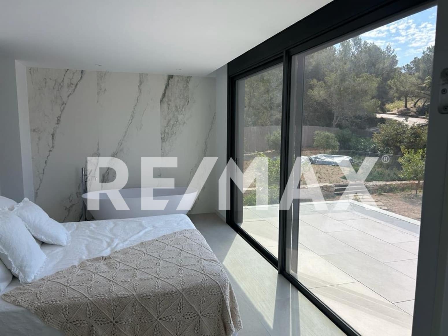 5 soverom Villa til salgs i Roca Llisa med svømmebasseng garasje - € 3 500 000 (Ref: 9170466)