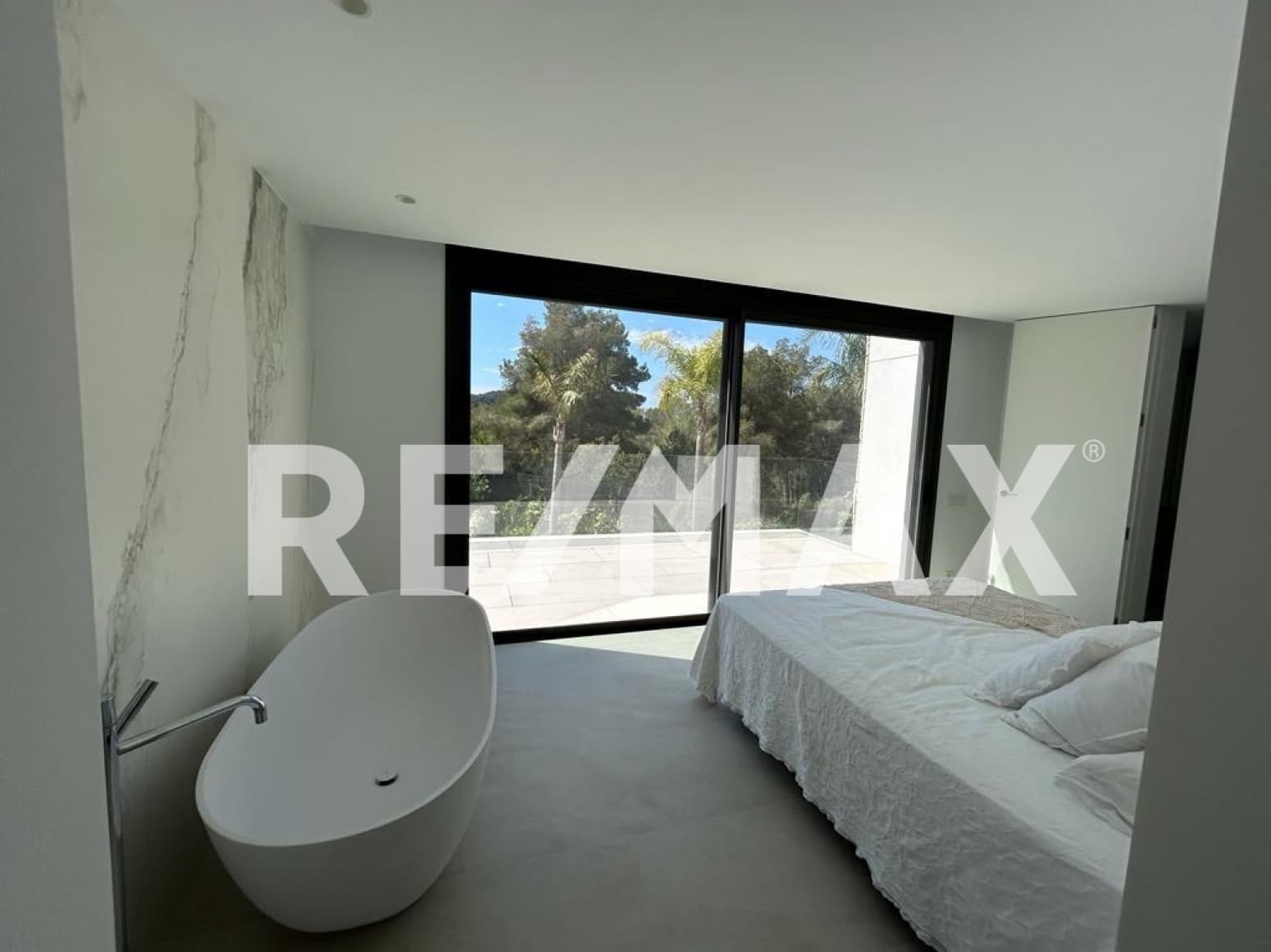 5 soverom Villa til salgs i Roca Llisa med svømmebasseng garasje - € 3 500 000 (Ref: 9170466)