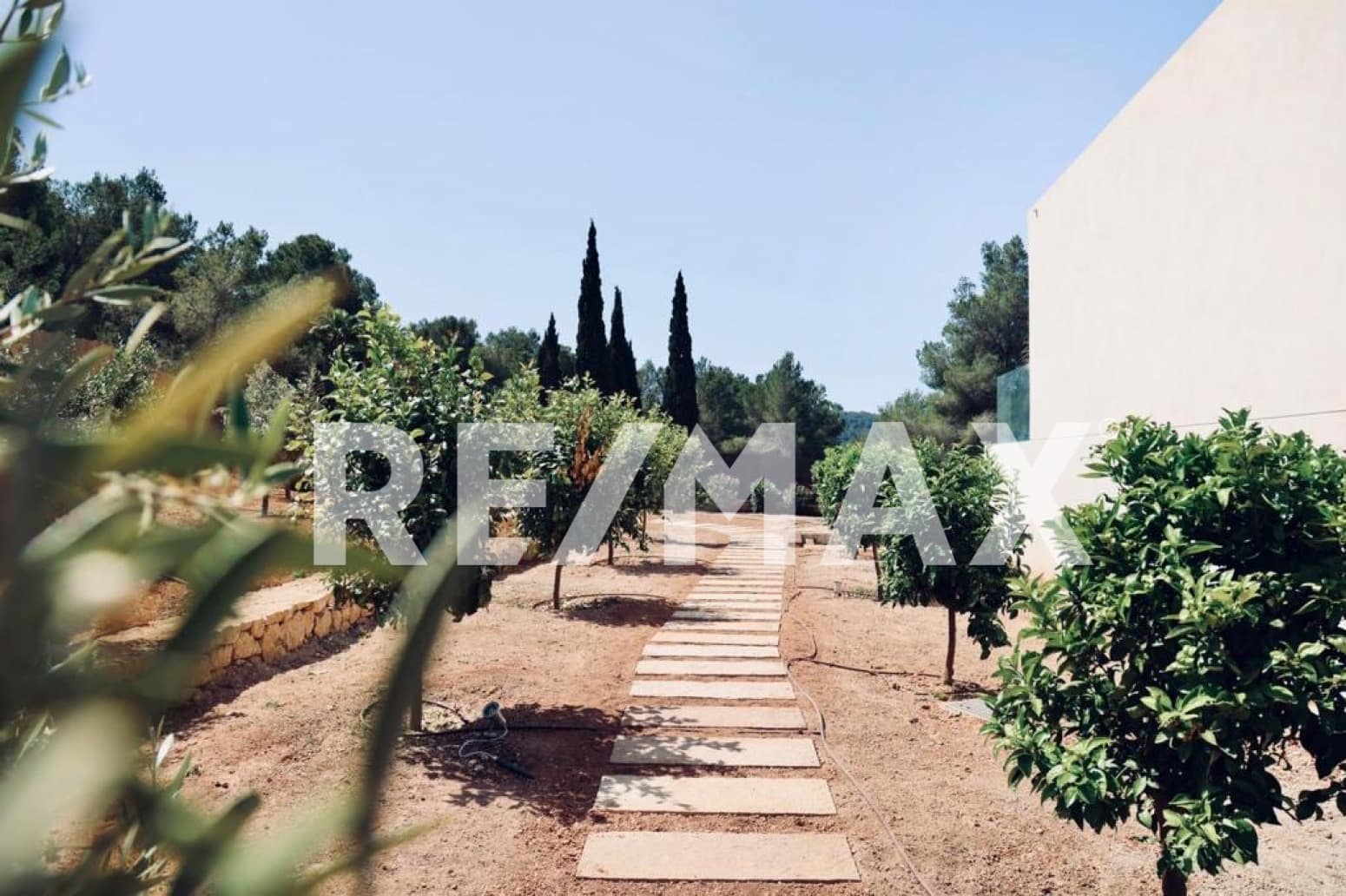 5 soverom Villa til salgs i Roca Llisa med svømmebasseng garasje - € 3 500 000 (Ref: 9170466)