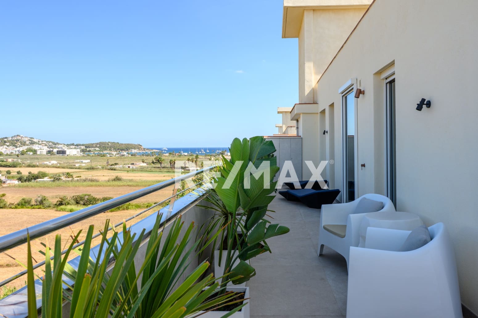 3 bedroom Flat for sale in Ibiza / Eivissa town with garage - € 2,950,000 (Ref: 9211090)