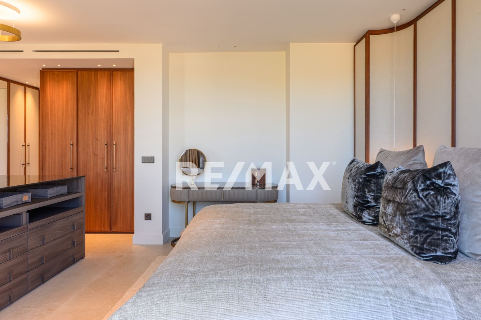 3 bedroom Flat for sale in Ibiza / Eivissa town with garage - € 2,950,000 (Ref: 9211090)