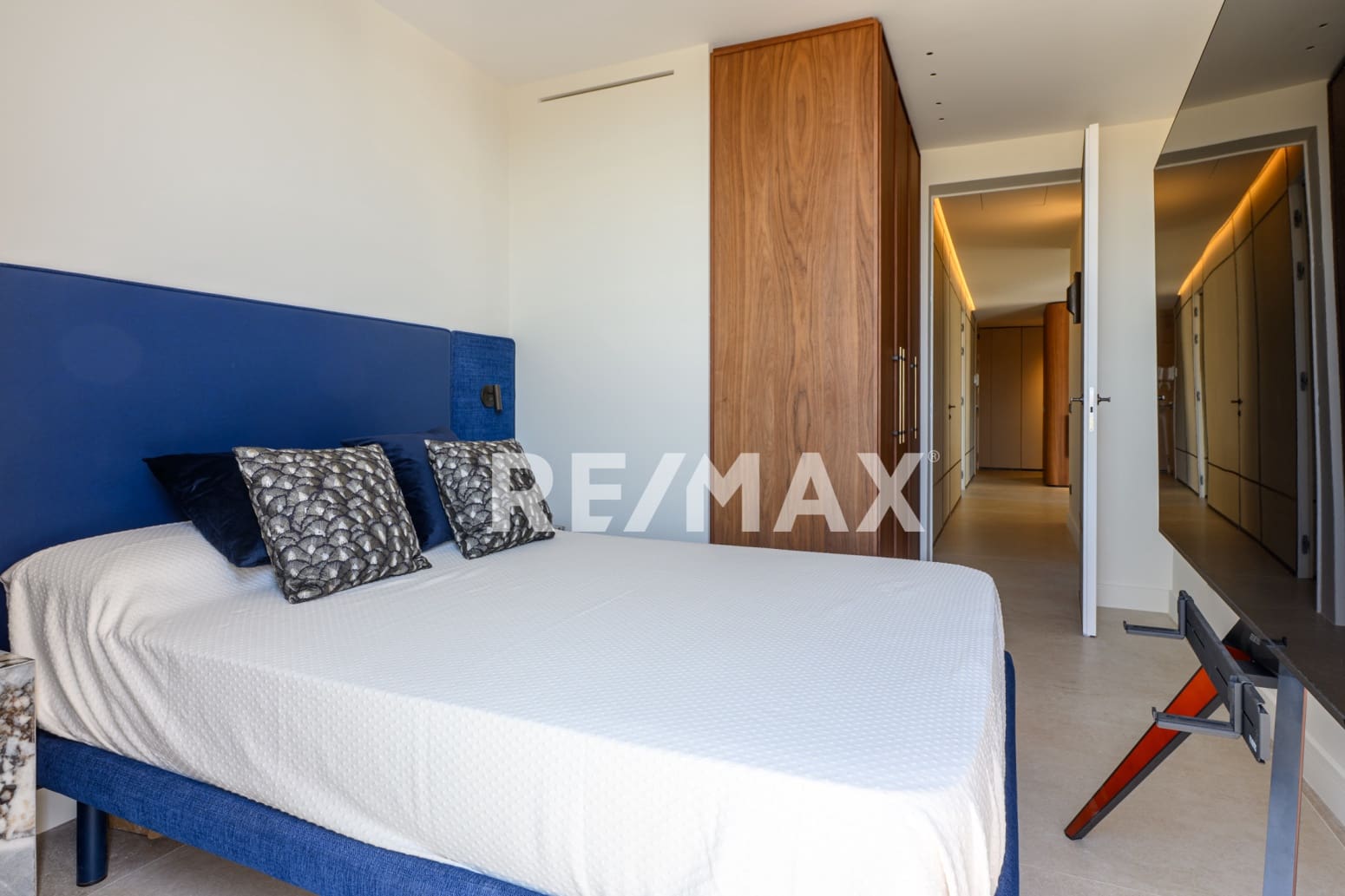 3 bedroom Flat for sale in Ibiza / Eivissa town with garage - € 2,950,000 (Ref: 9211090)