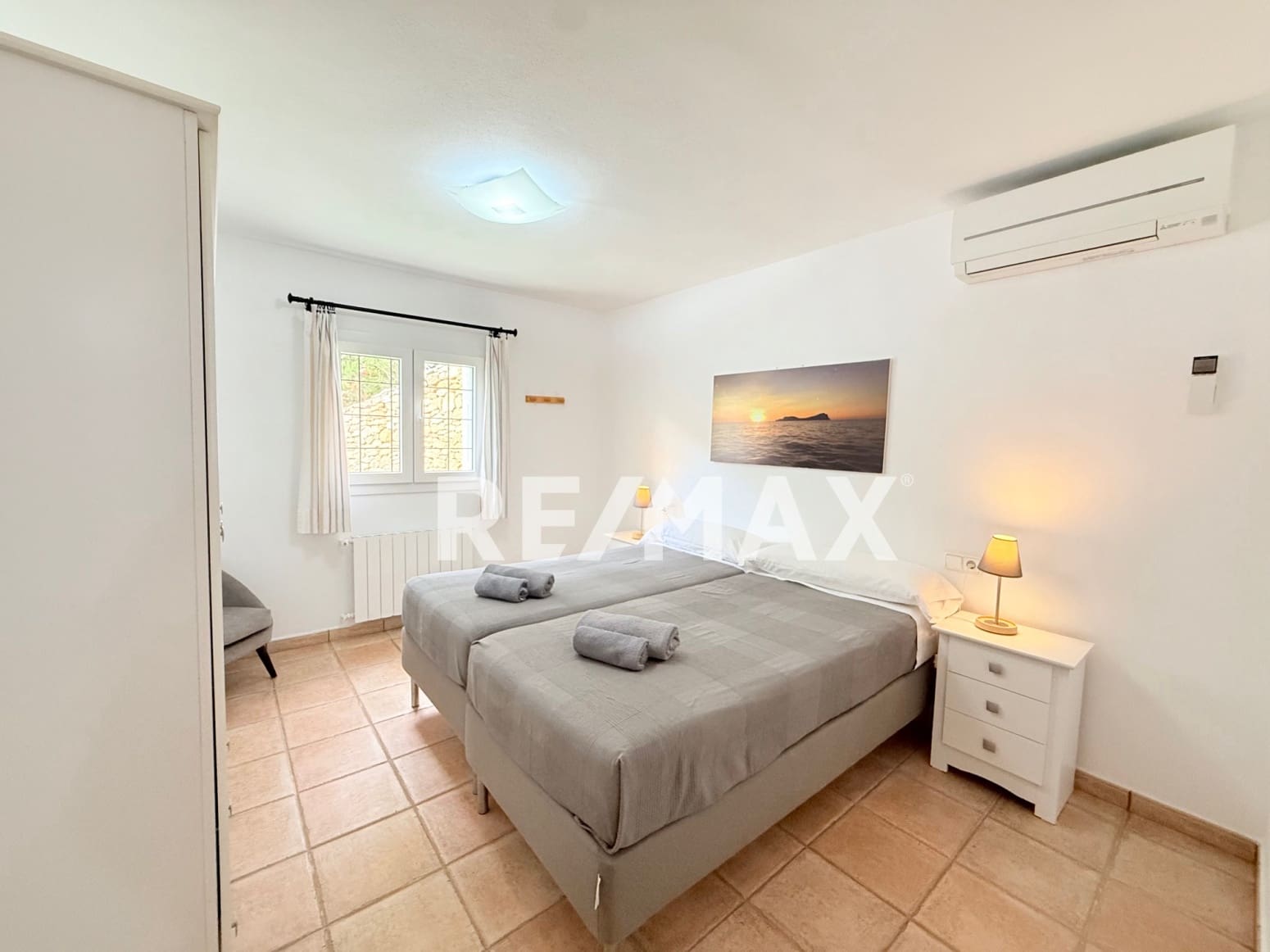 4 sypialnia Willa do wynajęcia w Santa Eulalia / Santa Eularia z basenem garażem - 6 600 € (Ref: 9227481)