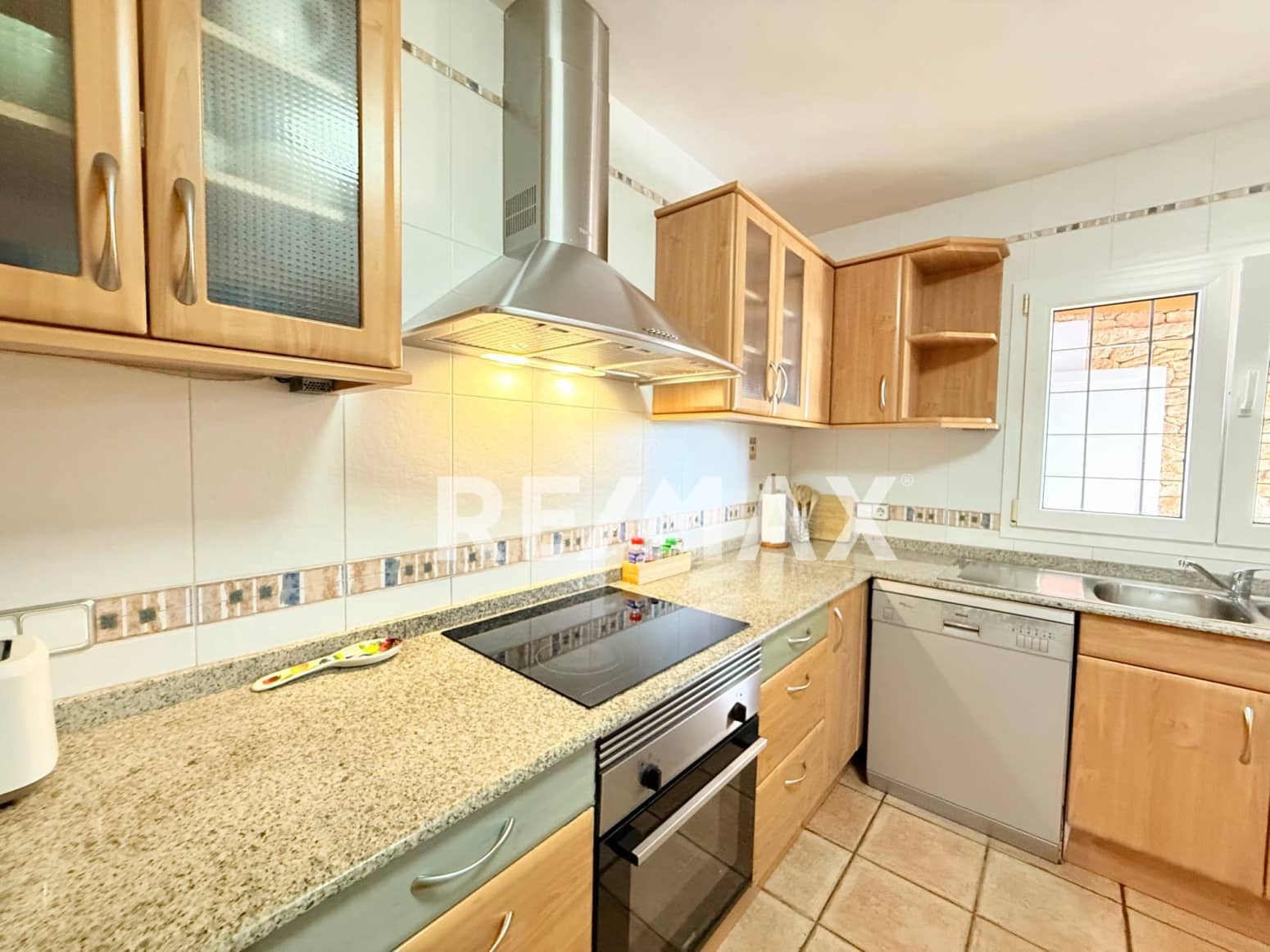 4 sypialnia Willa do wynajęcia w Santa Eulalia / Santa Eularia z basenem garażem - 6 600 € (Ref: 9227481)