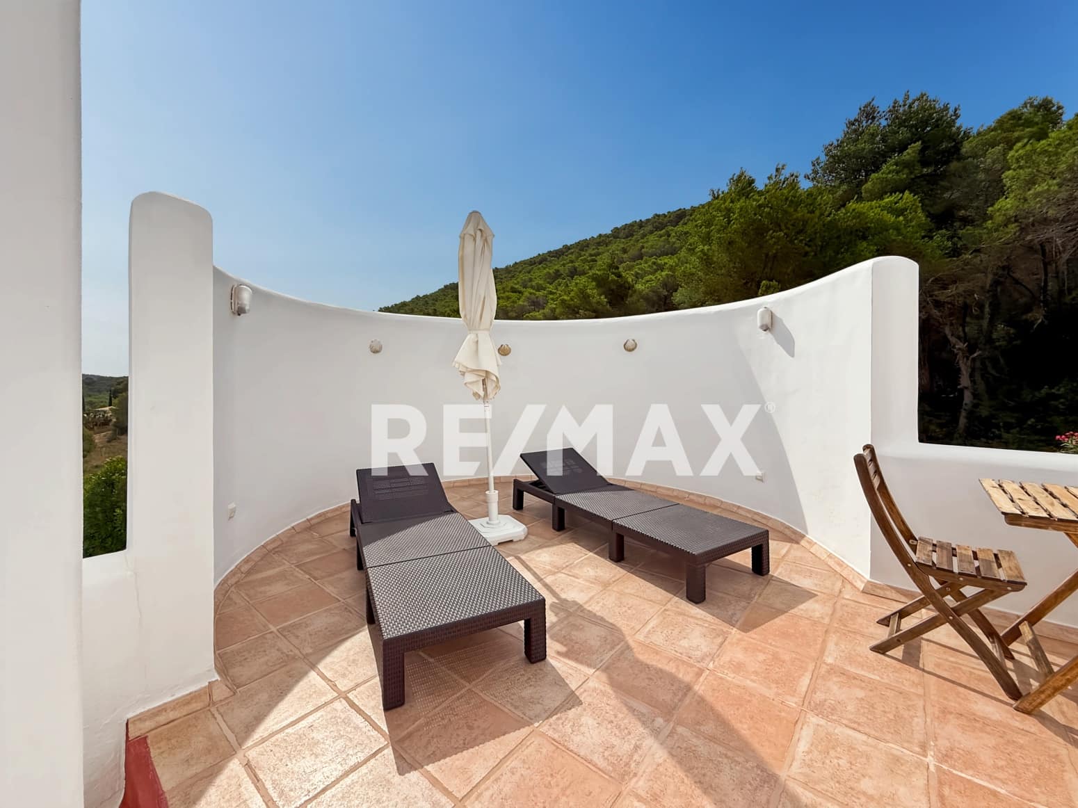 4 sypialnia Willa do wynajęcia w Santa Eulalia / Santa Eularia z basenem garażem - 6 600 € (Ref: 9227481)