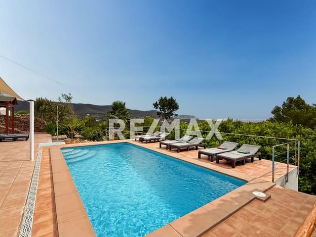 4 sovrum Villa att hyra i Sant Carles de Peralta, Santa Eulalia / Santa Eularia med pool garage - 6 600 € (Ref: 9227481)