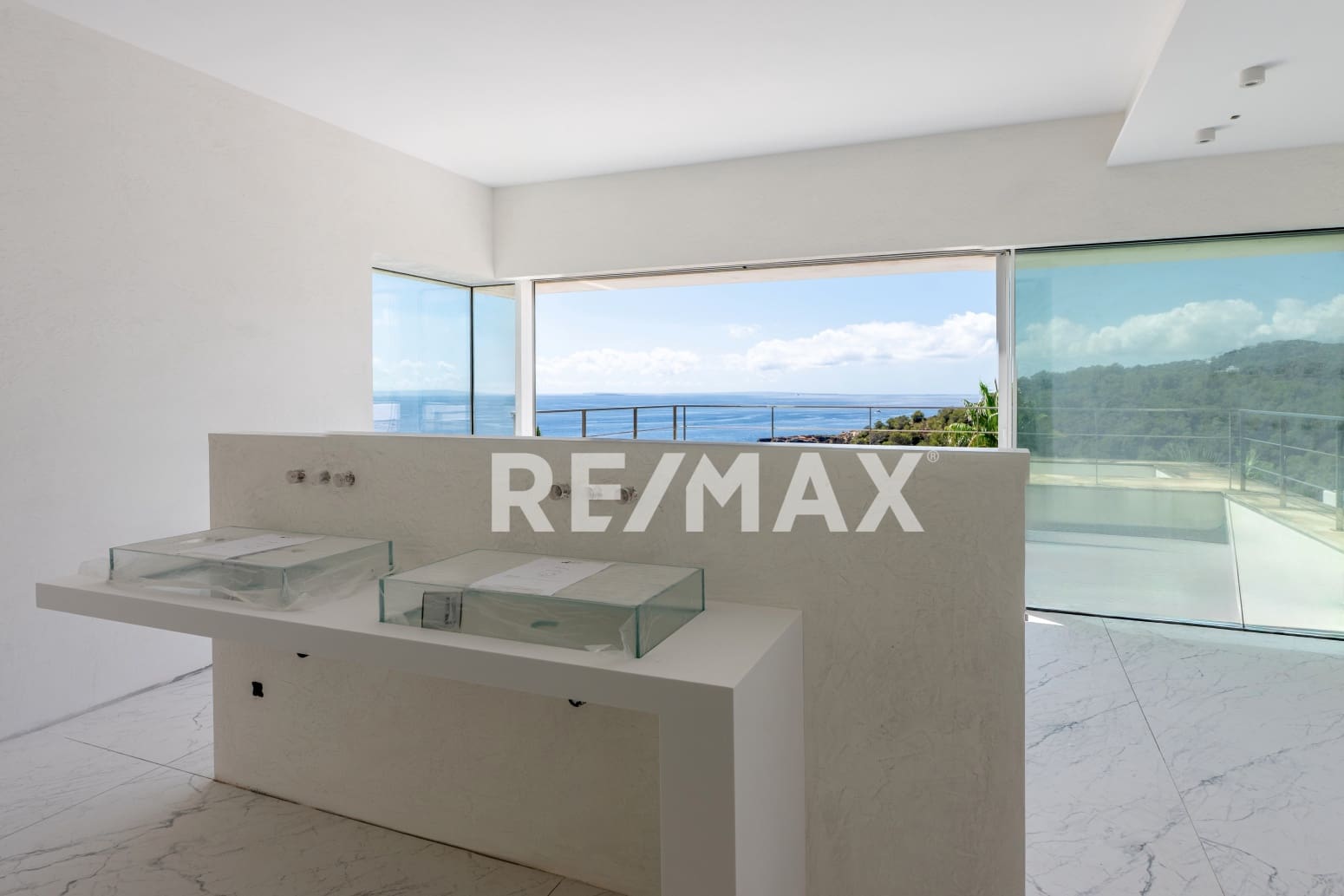 4 soveværelse Villa til salg i Roca Llisa med garage - € 4.500.000 (Ref: 9254278)