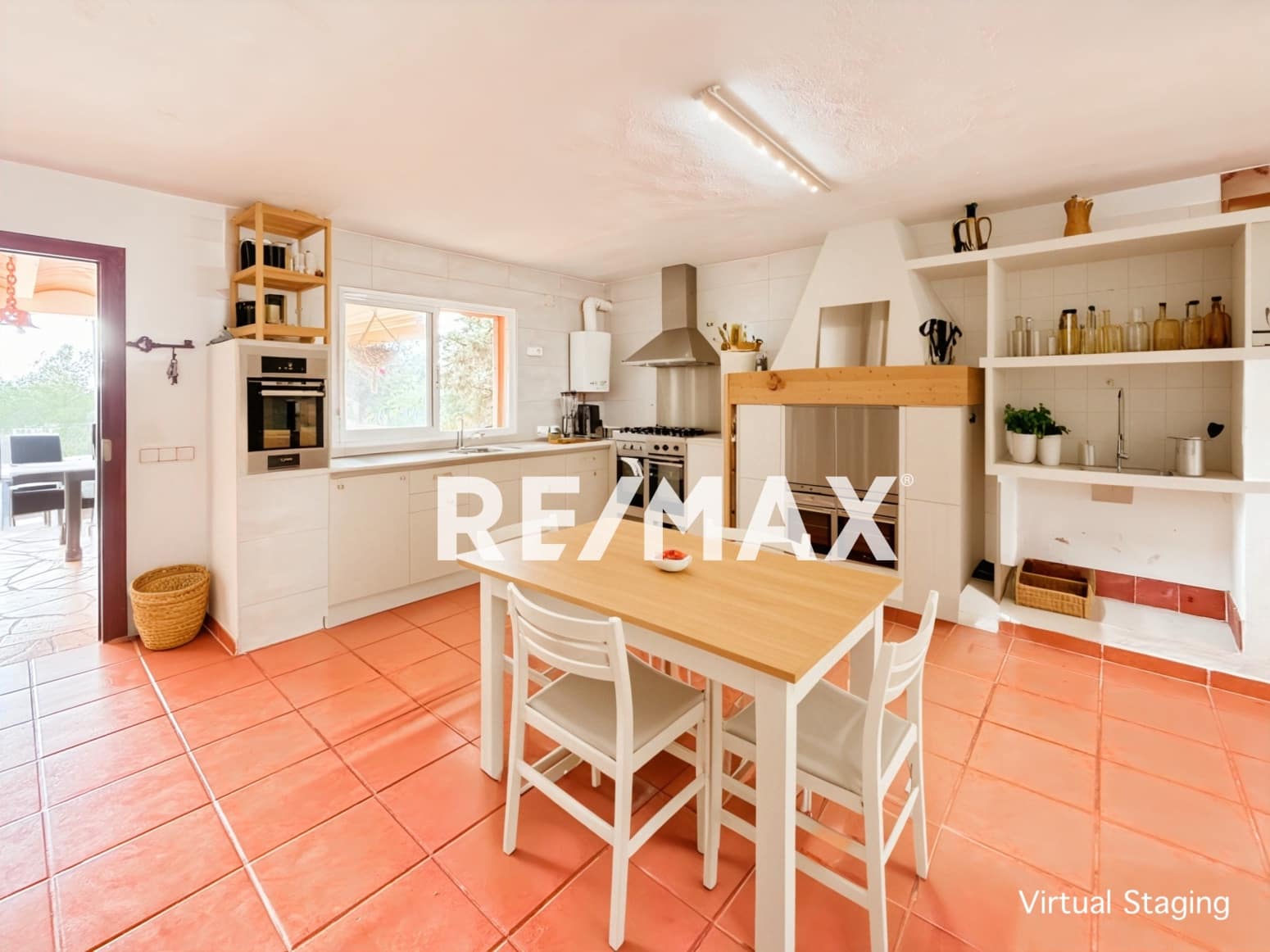 3 slaapkamer Villa te koop in Santa Gertrudis de Fruitera met garage - € 1.490.000 (Ref: 9275207)