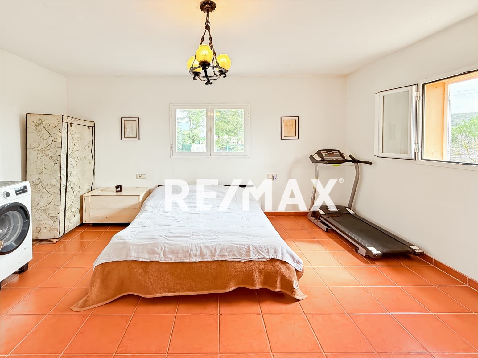 3 slaapkamer Villa te koop in Santa Gertrudis de Fruitera met garage - € 1.490.000 (Ref: 9275207)