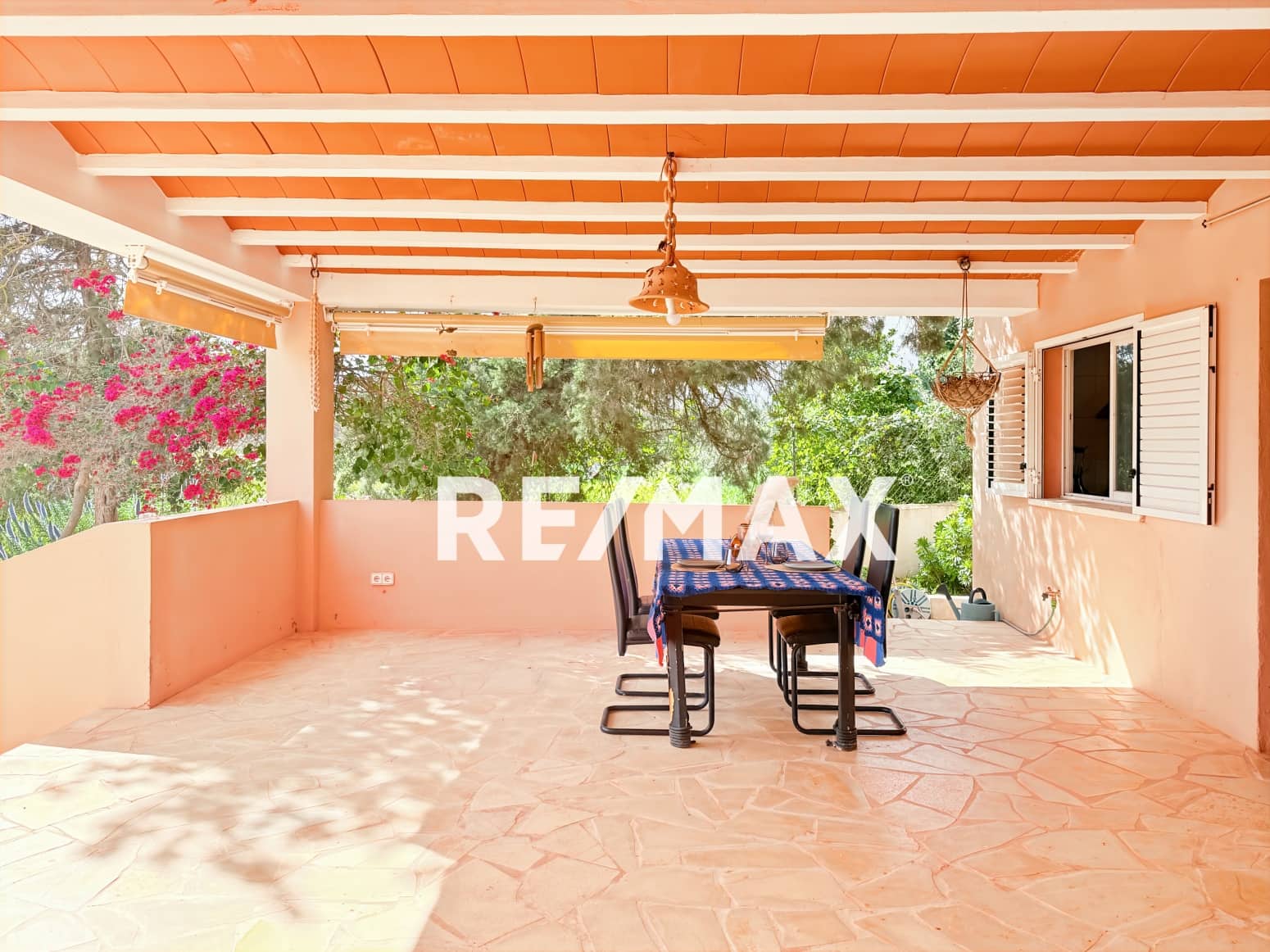 3 slaapkamer Villa te koop in Santa Gertrudis de Fruitera met garage - € 1.490.000 (Ref: 9275207)