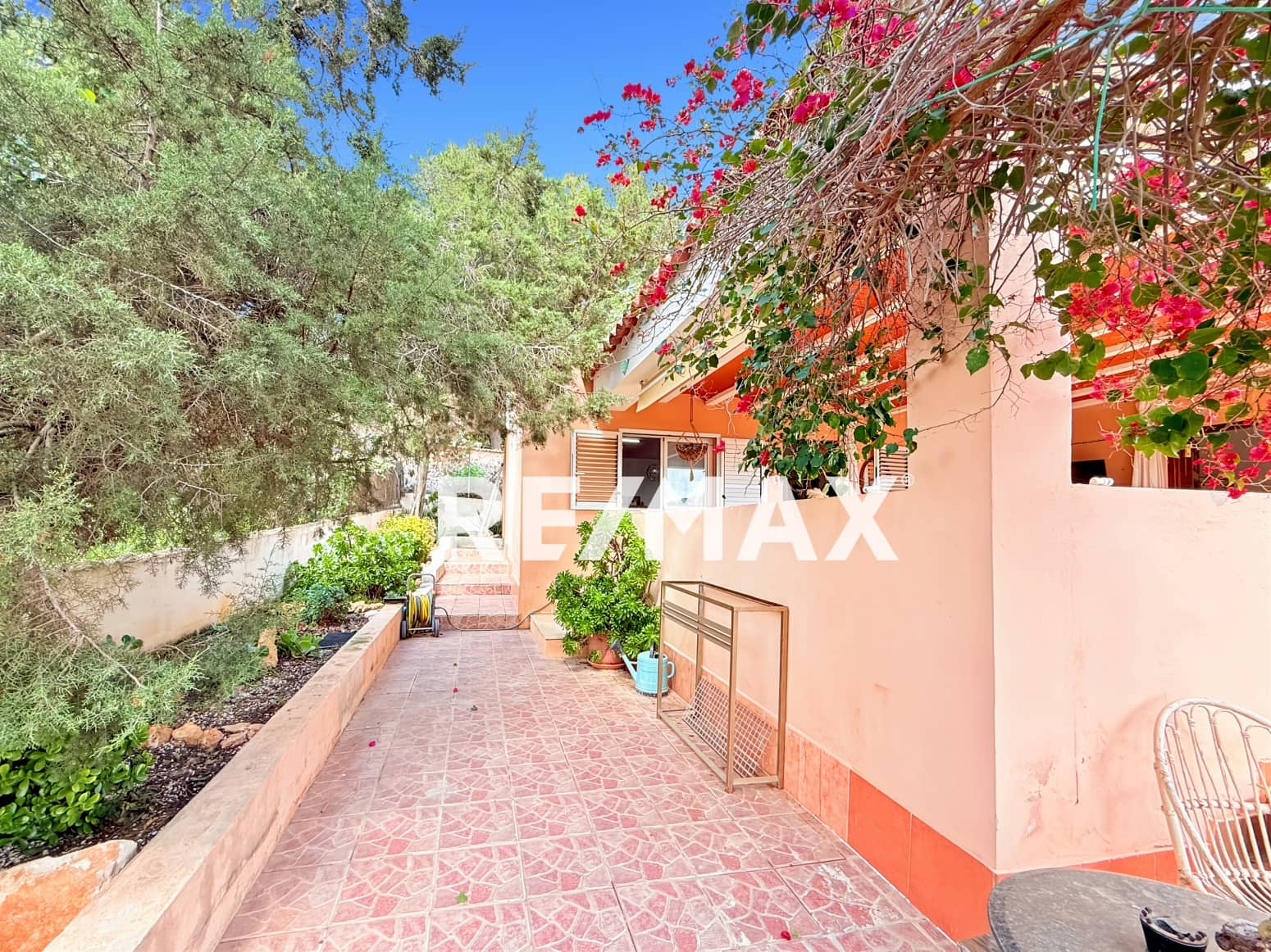 3 slaapkamer Villa te koop in Santa Gertrudis de Fruitera met garage - € 1.490.000 (Ref: 9275207)