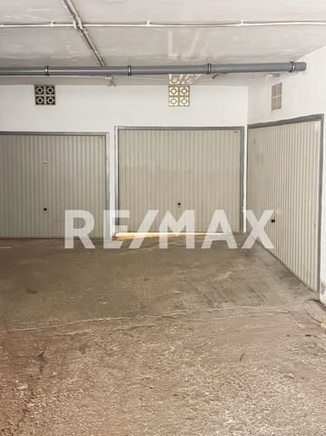 Garage for sale in La Siesta, Santa Eulalia / Santa Eularia - € 95,000 (Ref: 9362843)