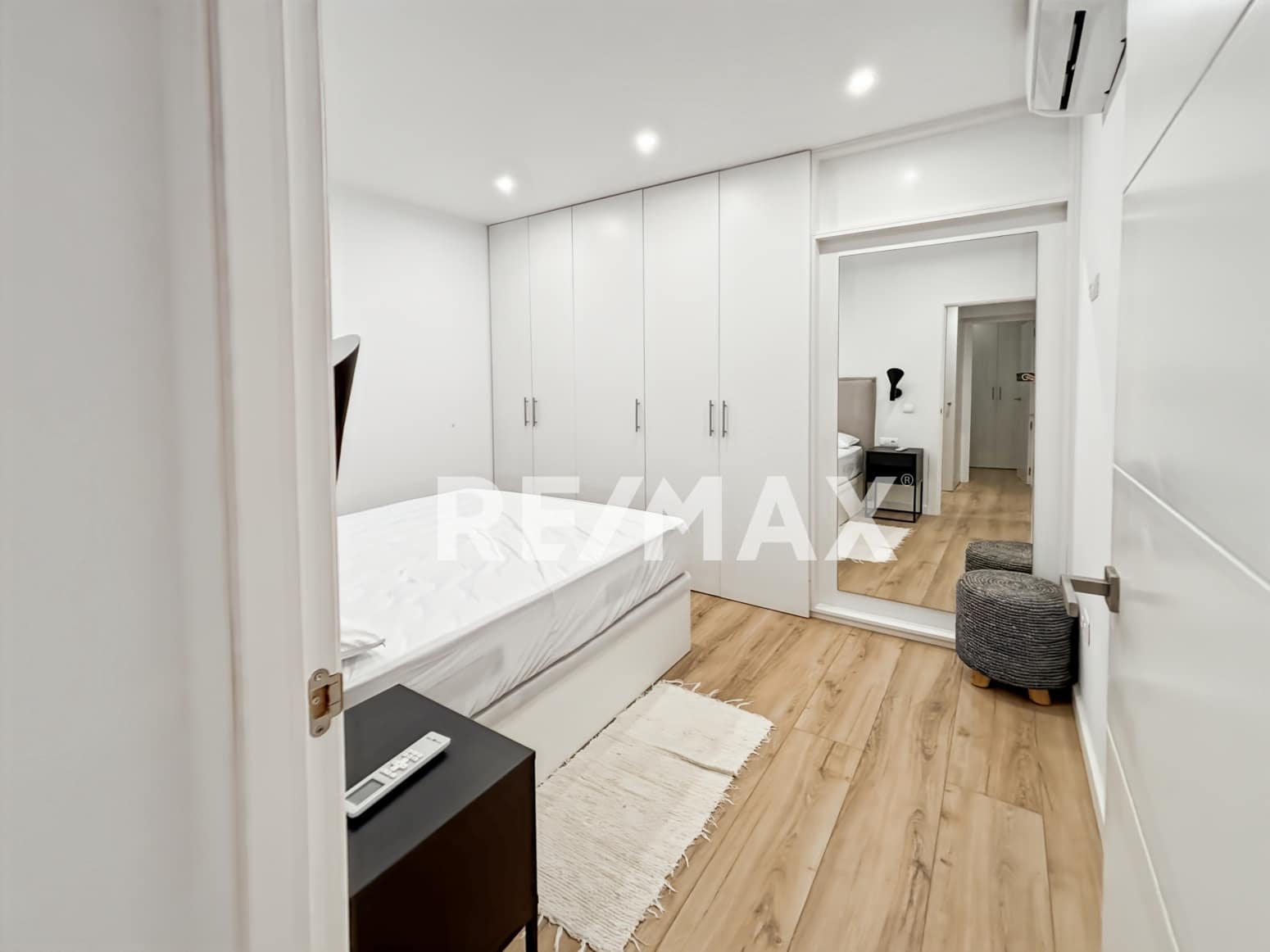 2 bedroom Flat for rent in Es Cana - € 2,000 (Ref: 9368946)