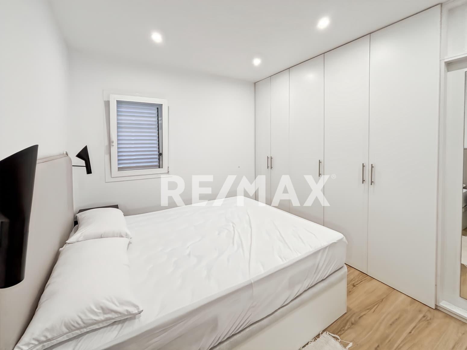 2 bedroom Flat for rent in Es Cana - € 2,000 (Ref: 9368946)