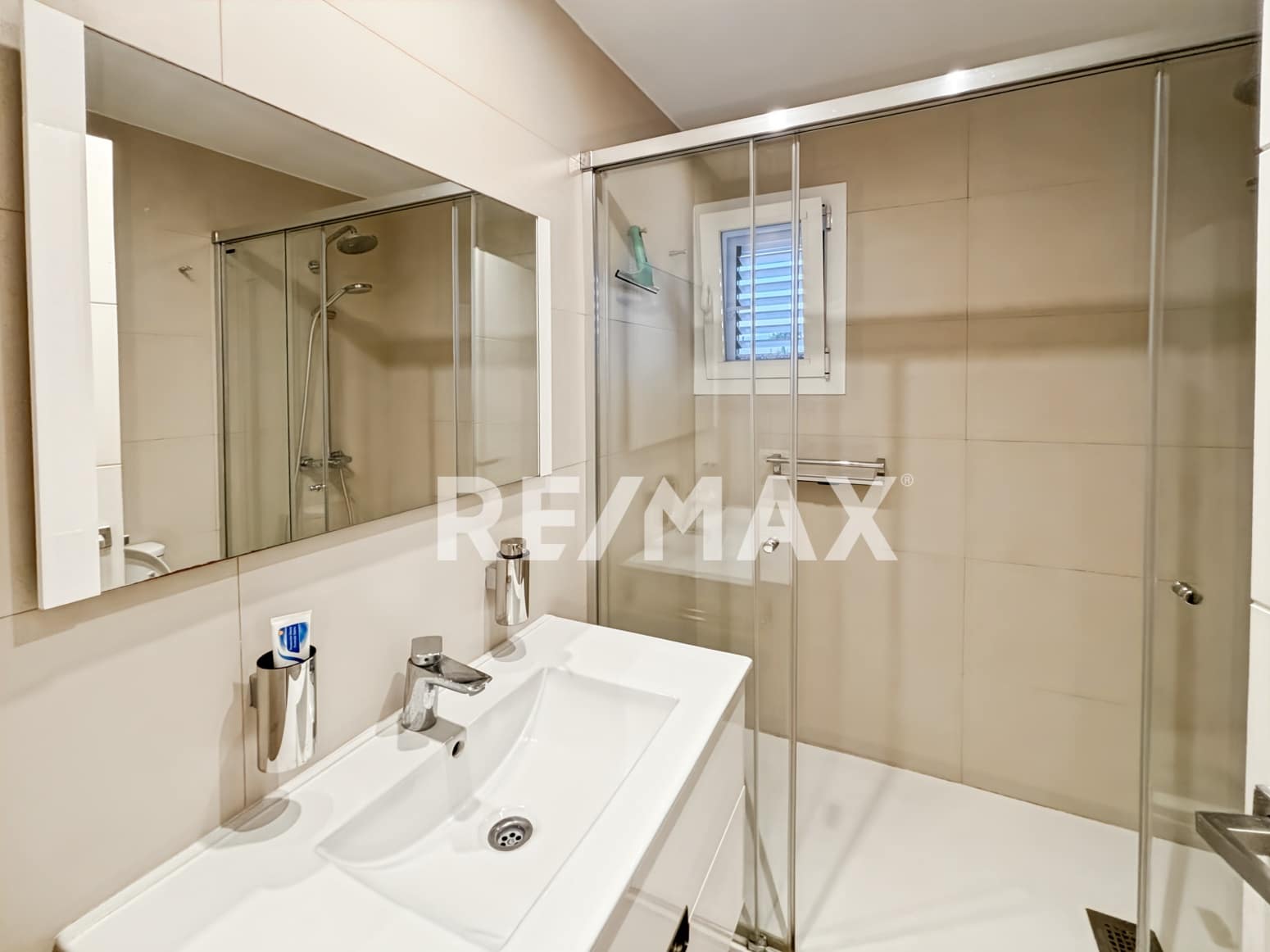 2 bedroom Flat for rent in Es Cana - € 2,000 (Ref: 9368946)